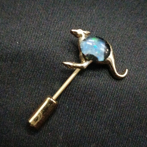 Black Opal Kangaroo Stick Pin - Picture 2 of 3